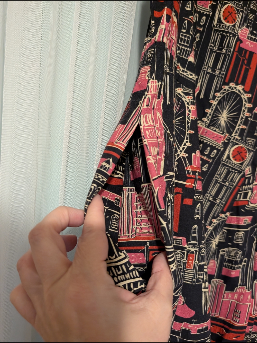 Sleeveless Cityscape Midi Dress in Black and Pink - Picture 3 of 4